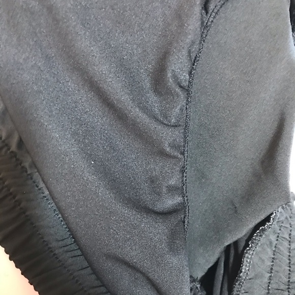 NWT Women’s sz M, S2 Sportswear running shorts - Picture 8 of 8